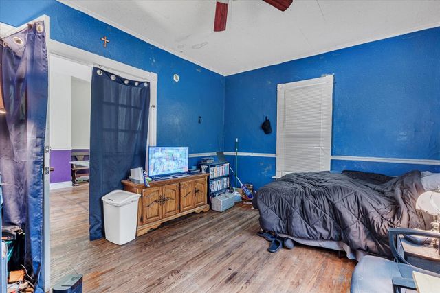 1713 W 9TH Street, Davenport, IA 52804