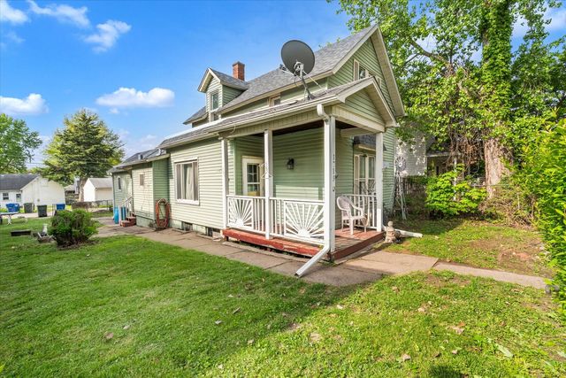 1713 W 9TH Street, Davenport, IA 52804