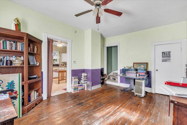 1713 W 9TH Street, Davenport, IA 52804