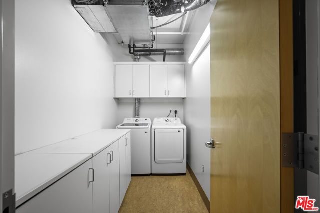 1111 S Grand Avenue 607, Los Angeles, CA 90015