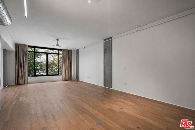 1111 S Grand Avenue 607, Los Angeles, CA 90015