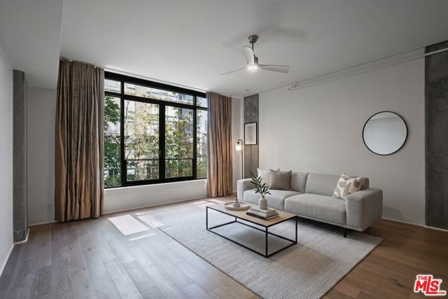 1111 S Grand Avenue 607, Los Angeles, CA 90015
