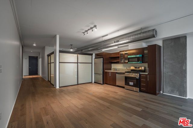 1111 S Grand Avenue 607, Los Angeles, CA 90015