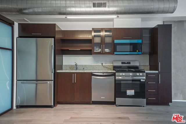 1111 S Grand Avenue 607, Los Angeles, CA 90015