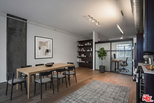 1111 S Grand Avenue 607, Los Angeles, CA 90015