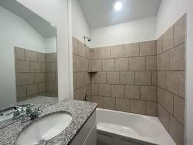 1236 Treehouse Ln LN, New Braunfels, TX 78130