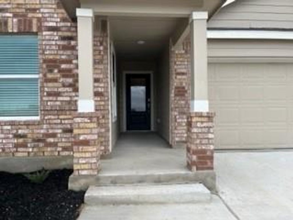 1236 Treehouse Ln LN, New Braunfels, TX 78130