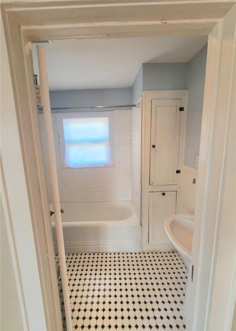 1827 Fourcade Street, Houston, TX 77023