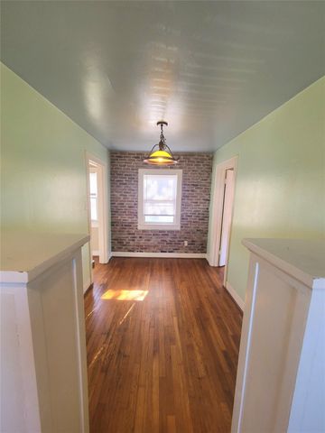 1827 Fourcade Street, Houston, TX 77023