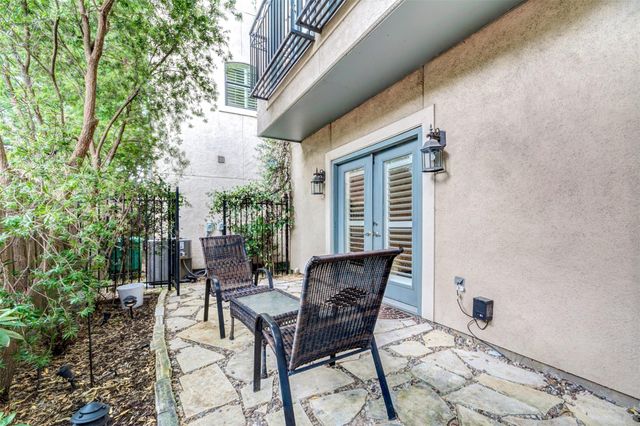 1916 W Bell Street A, Houston, TX 77019