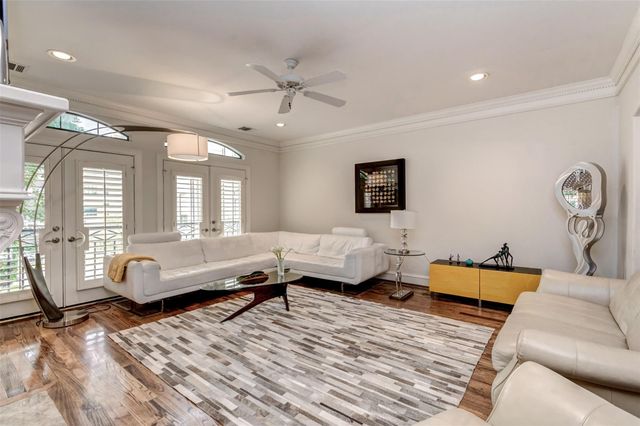 1916 W Bell Street A, Houston, TX 77019