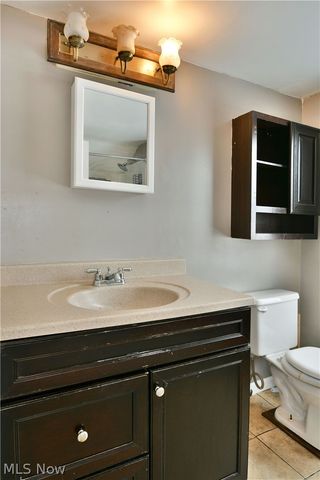 4035 W Market Street, Leavittsburg, OH 44430