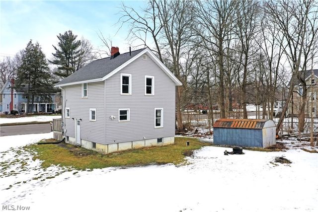 4035 W Market Street, Leavittsburg, OH 44430