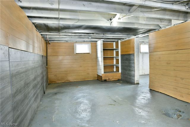 4035 W Market Street, Leavittsburg, OH 44430