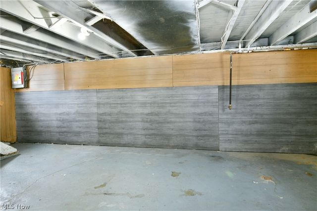 4035 W Market Street, Leavittsburg, OH 44430