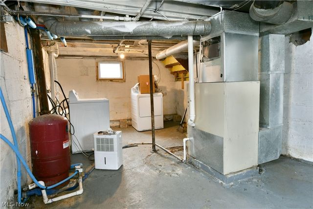 4035 W Market Street, Leavittsburg, OH 44430