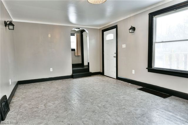 4035 W Market Street, Leavittsburg, OH 44430