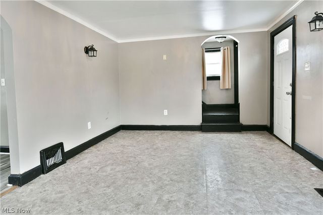 4035 W Market Street, Leavittsburg, OH 44430