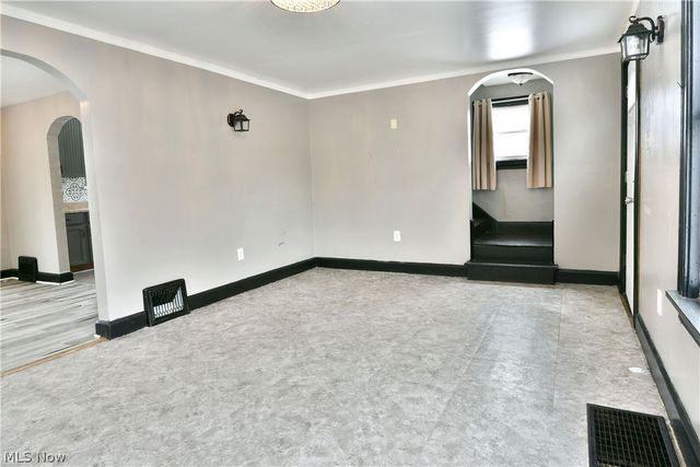 4035 W Market Street, Leavittsburg, OH 44430