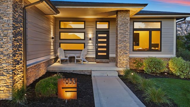 1053 Aaron Court, Adel, IA 50003