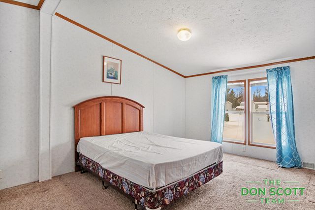 13749 Bluebell Lane, Cedar Springs, MI 49319