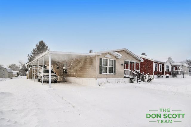 13749 Bluebell Lane, Cedar Springs, MI 49319