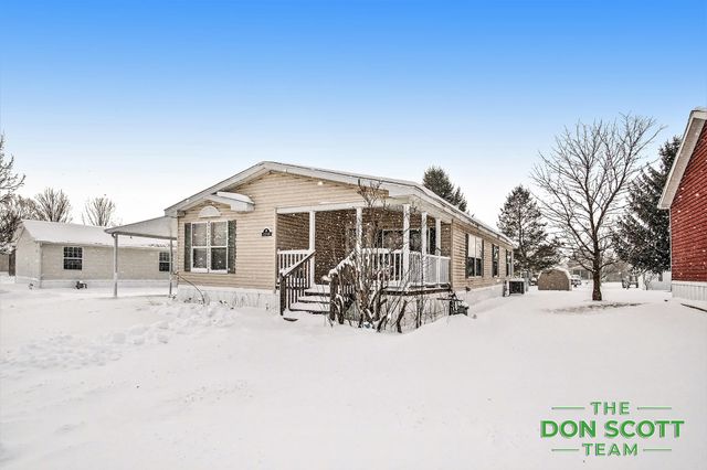 13749 Bluebell Lane, Cedar Springs, MI 49319