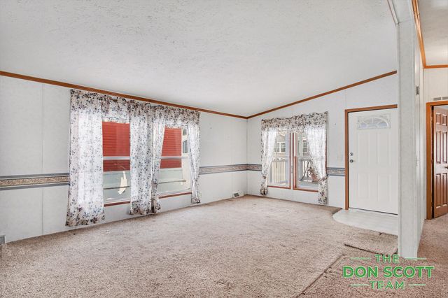 13749 Bluebell Lane, Cedar Springs, MI 49319