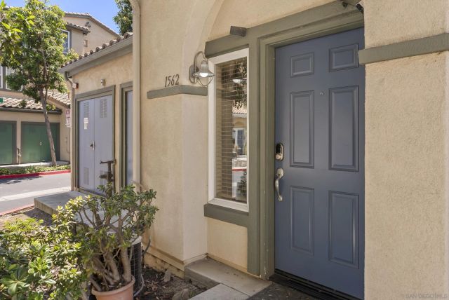 1562 Paseo Aurora, San Diego, CA 92154