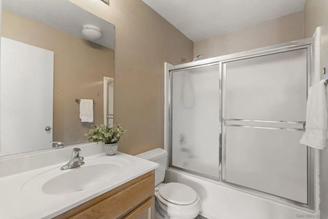 1562 Paseo Aurora, San Diego, CA 92154