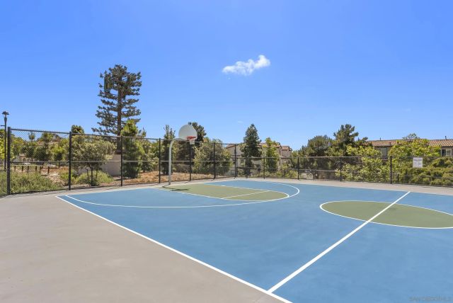 1562 Paseo Aurora, San Diego, CA 92154