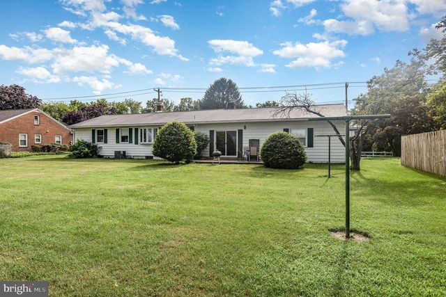 431 N HANOVER ST, Hershey, PA 17033
