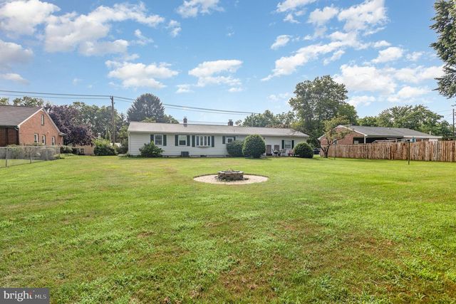 431 N HANOVER ST, Hershey, PA 17033