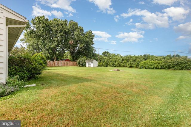 431 N HANOVER ST, Hershey, PA 17033