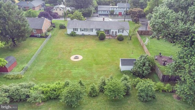 431 N HANOVER ST, Hershey, PA 17033