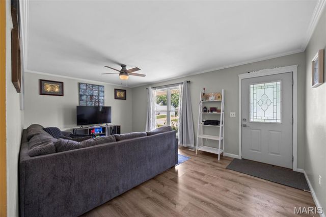615 Country Lake Drive, St Peters, MO 63376