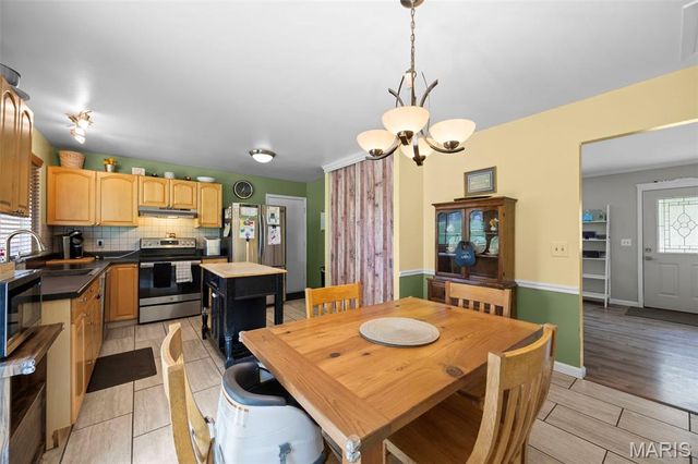 615 Country Lake Drive, St Peters, MO 63376
