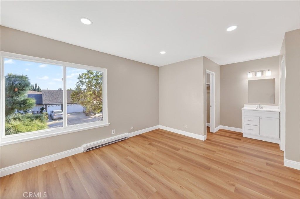 Image 15 of property listing at 241 W Alton Avenue B, Santa Ana, CA 92707