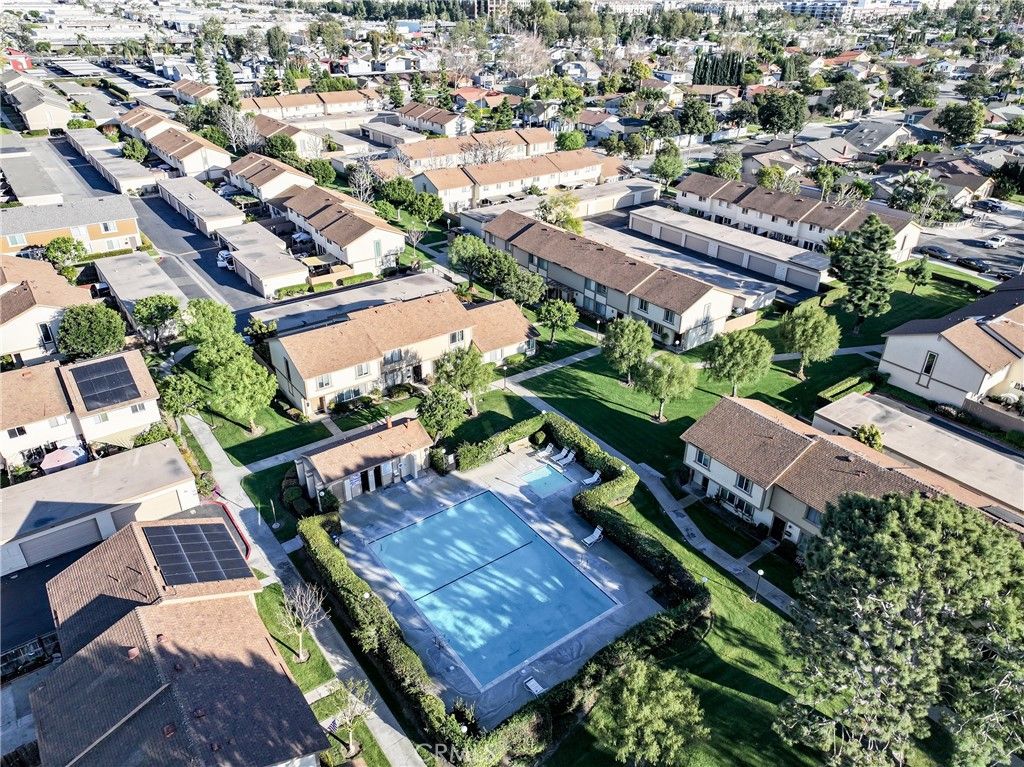 Image 29 of property listing at 241 W Alton Avenue B, Santa Ana, CA 92707