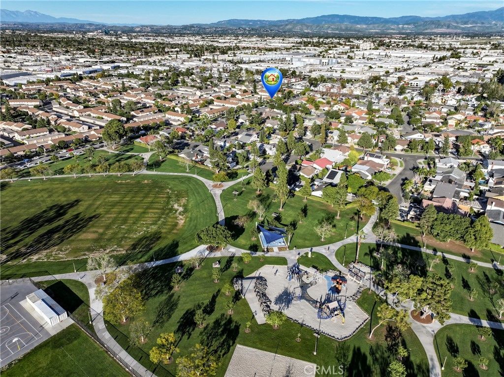 Image 38 of property listing at 241 W Alton Avenue B, Santa Ana, CA 92707