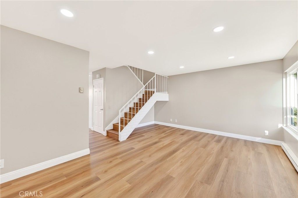 Image 9 of property listing at 241 W Alton Avenue B, Santa Ana, CA 92707