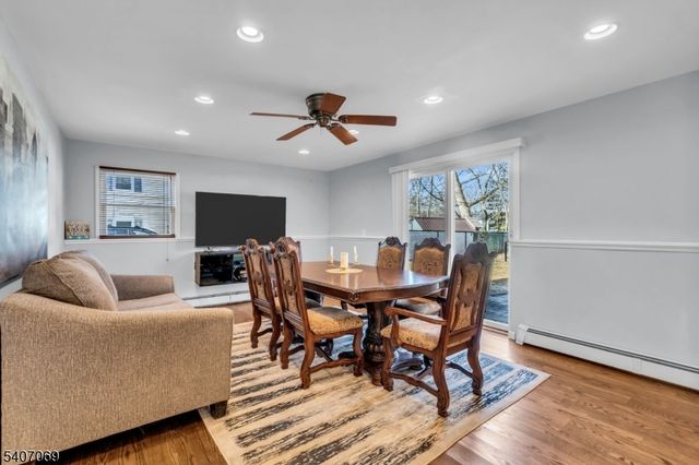 28 Toby Dr, Roxbury Twp., NJ 07876