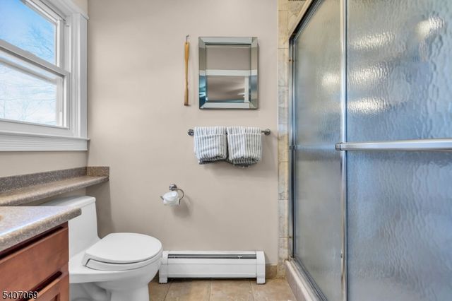 28 Toby Dr, Roxbury Twp., NJ 07876