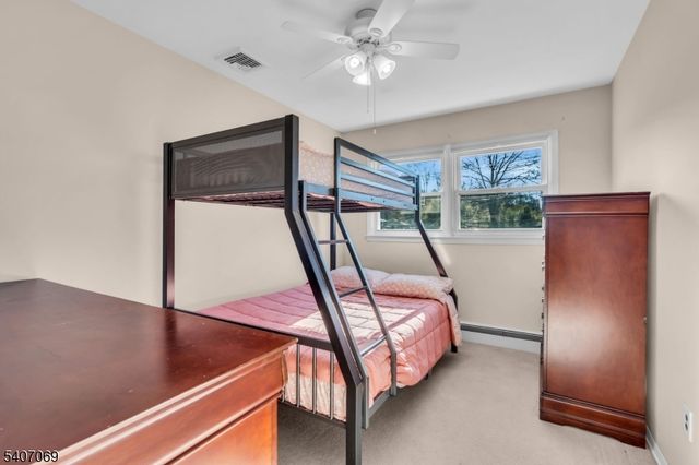 28 Toby Dr, Roxbury Twp., NJ 07876