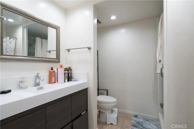 1630 S Pomona C25, Fullerton, CA 92832