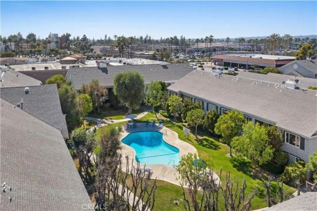 1630 S Pomona C25, Fullerton, CA 92832