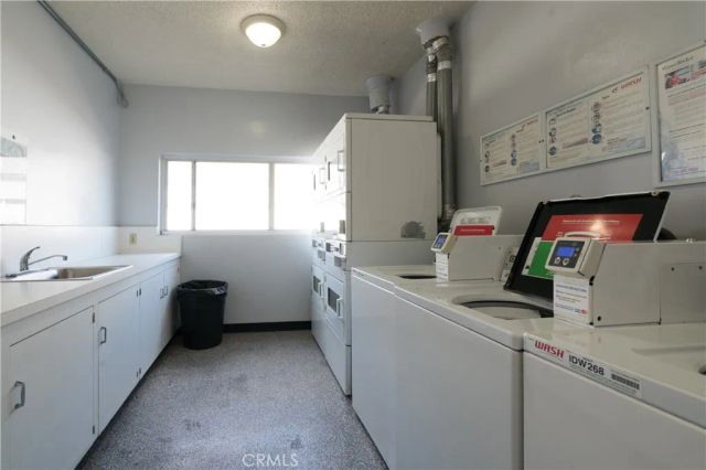 1630 S Pomona C25, Fullerton, CA 92832