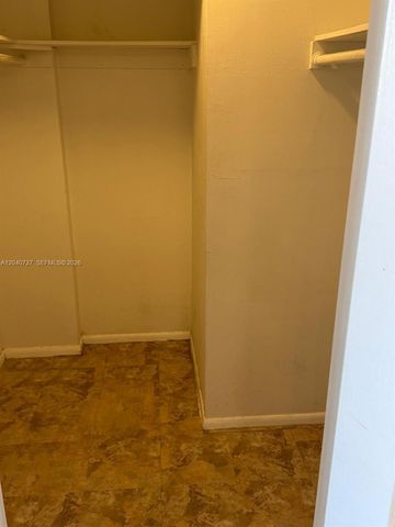 1990 Marseille Dr 303, Miami Beach, FL 33141