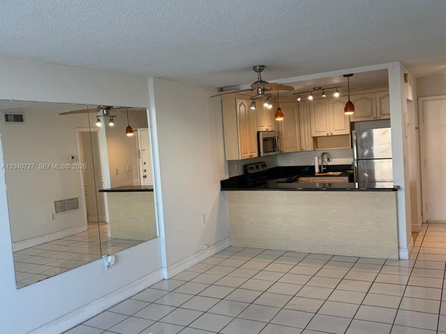 1990 Marseille Dr 303, Miami Beach, FL 33141