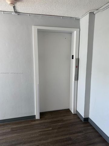 1990 Marseille Dr 303, Miami Beach, FL 33141